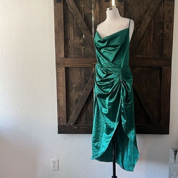 Solid Ruched Split Thigh Satin Sexy Cami Ruched Dress - Picture 5 of 11